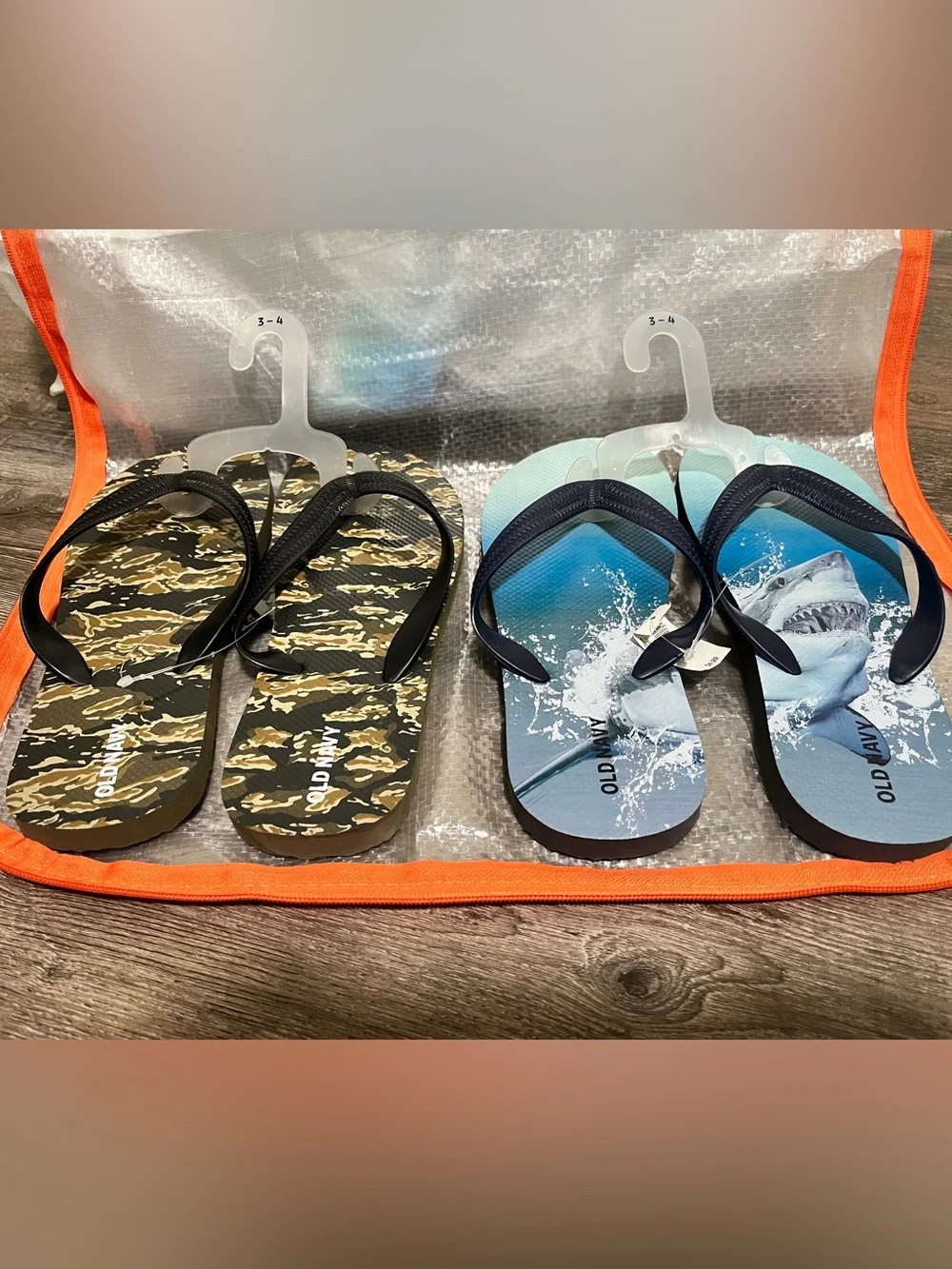 Old Navy Camouflage & Blue Wave Kids Flip Flops